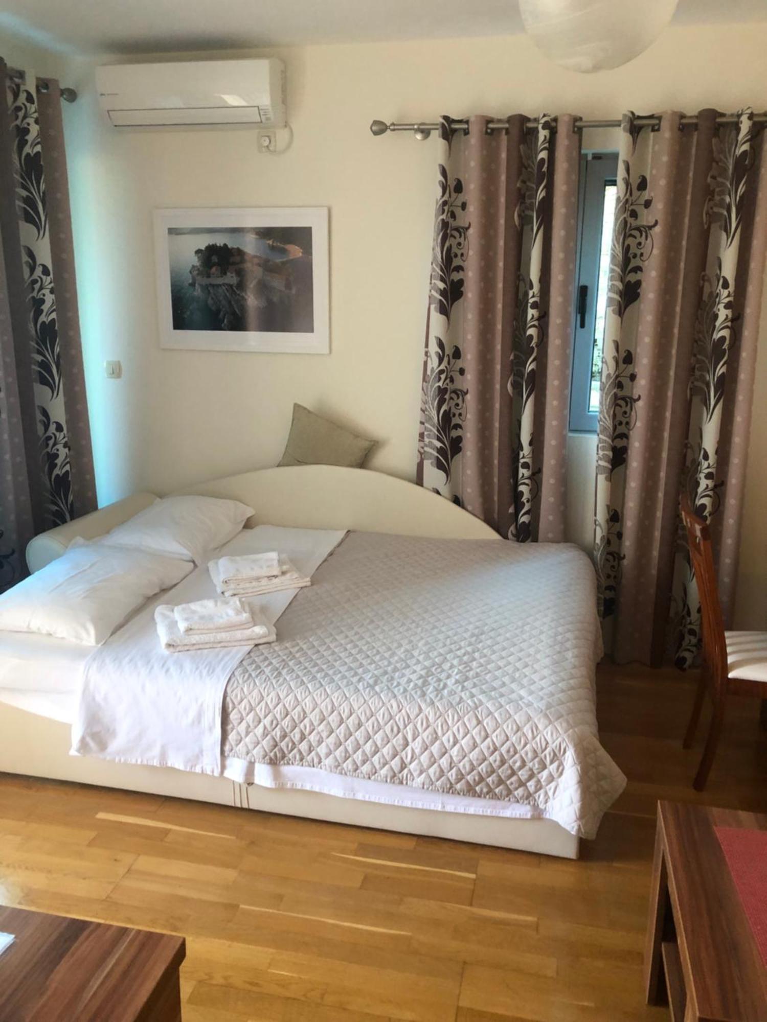 Apartments Rafailovic Ljubo Rafailovici Ngoại thất bức ảnh
