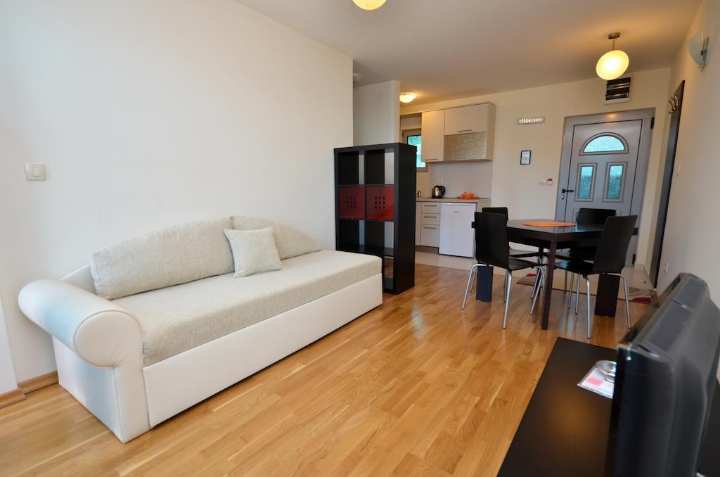 Apartments Rafailovic Ljubo Rafailovici Ngoại thất bức ảnh